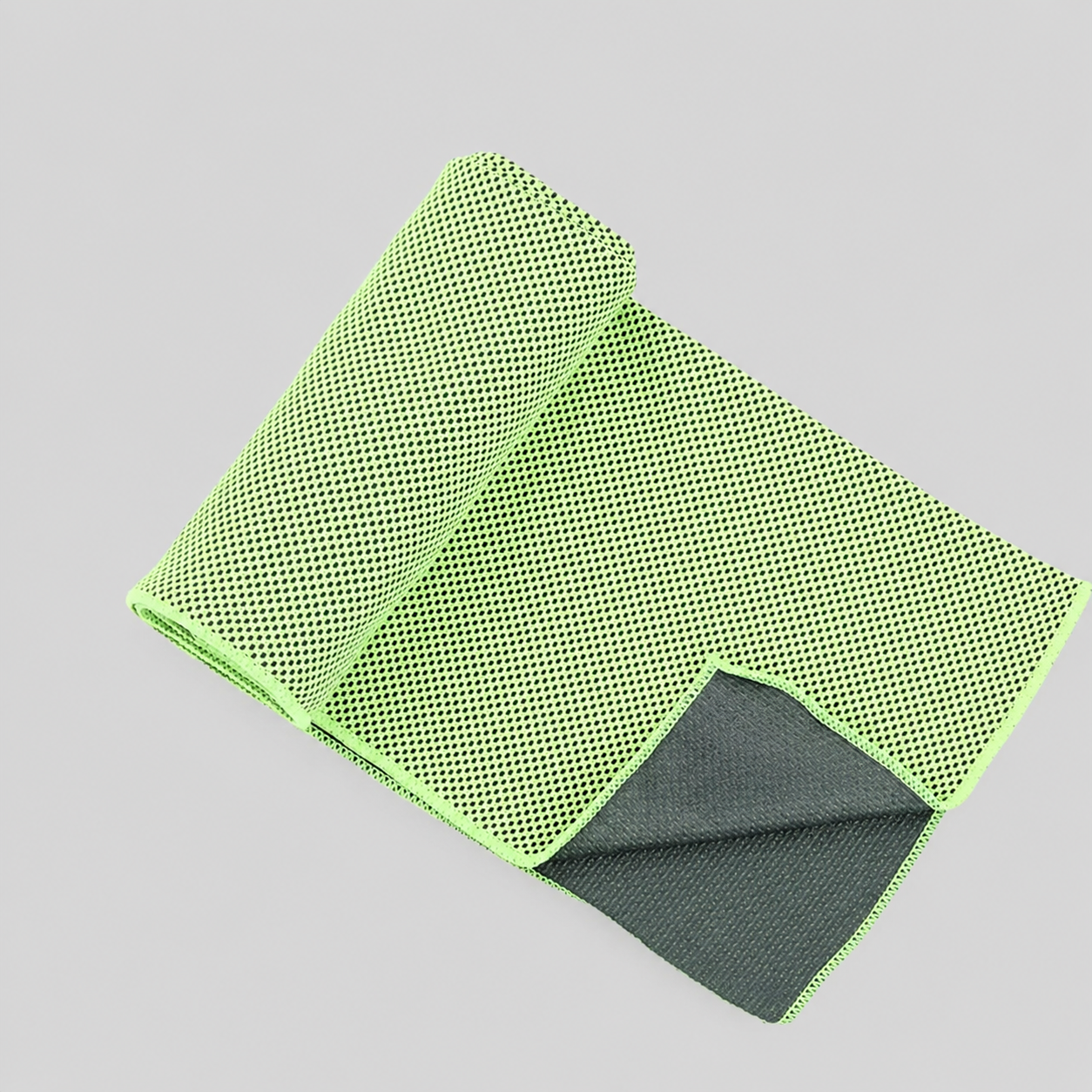 CoolWrap™ 瞬間冷却タオル