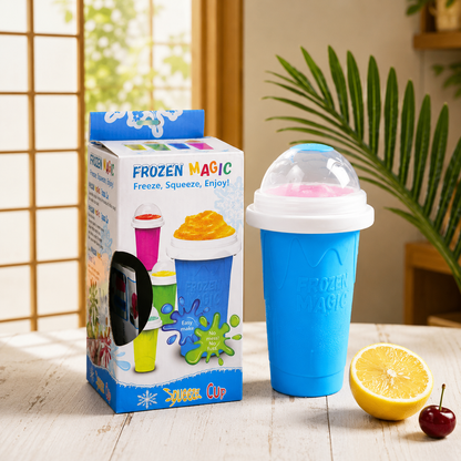 CoolSqueeze™ 魔法のフローズンドリンクカップ